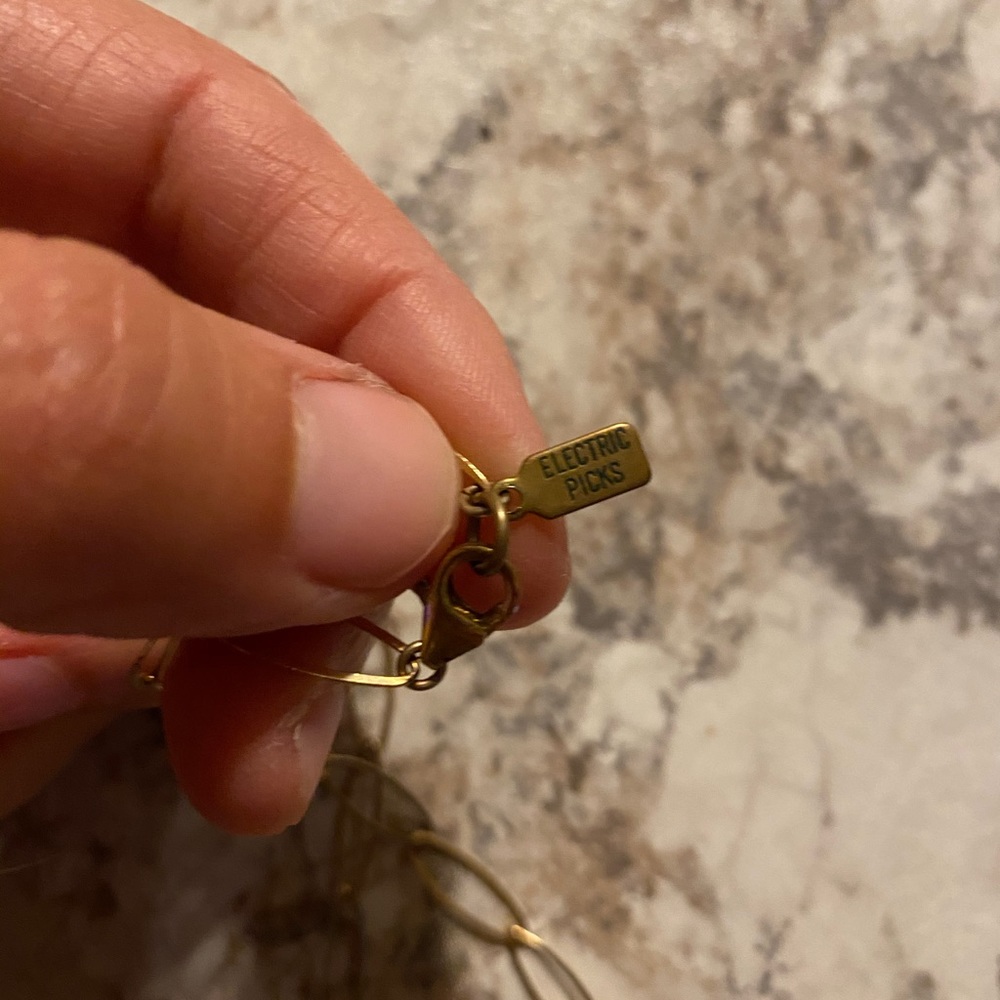 Electric picks afterglow necklace